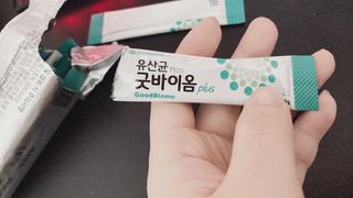 프리마인 유산균 국가지정연구소 선정, 살아있는 생유산균 200억 마리의 힘. 유산균n굿바이옴플러스 — 4.5점을 준 리뷰어가 2021년 10월 올린 사용 사진