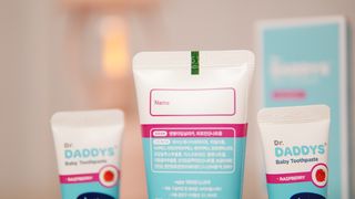 닥터데디스 안심무불소 베이비치약 60g + 여행용 미니 치약 15g — 5점을 준 리뷰어가 2022년 8월 올린 사용 사진