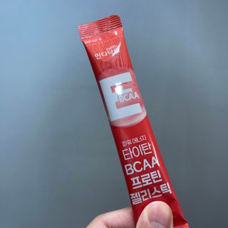 [인디닥터] 타이탄 BCAA 프로틴 젤리스틱 — 4점을 준 리뷰어가 2022년 5월 올린 사용 사진