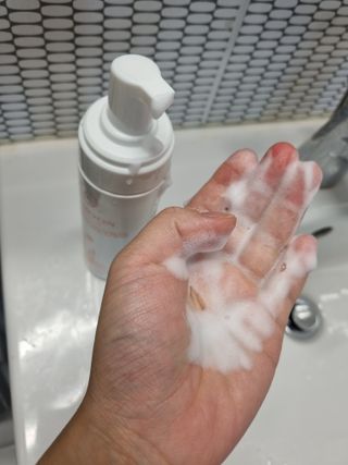 MF프리 [닥터문] 유산균 락토케어 질경초 여성청결제 200ml (폼타입) — 5점을 준 리뷰어가 2022년 6월 올린 사용 사진