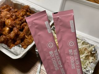 주식회사 얼굴반쪽 [얼굴반쪽 가르시니아 2,800mg] x 14포 1주 젤리 다이어트 보조제 체지방감소 — 5점을 준 리뷰어가 2021년 10월 올린 사용 사진