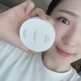 위뜨 글로시 레이어 쿠션 — 5점을 준 리뷰어가 2022년 7월 올린 사용 사진