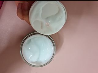김정문알로에 큐어 큐어 알로에 리프레쉬 젤리 세럼, 큐어 알로에 하이드로 젤리 크림 — 5점을 준 리뷰어가 2021년 2월 올린 사용 사진
