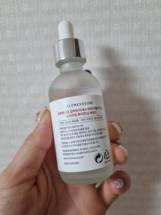오투에니원 갈락토미세스 리바이탈라이징 프리미엄 화이트닝 에센스 50ml — 5점을 준 리뷰어가 2022년 12월 올린 사용 사진