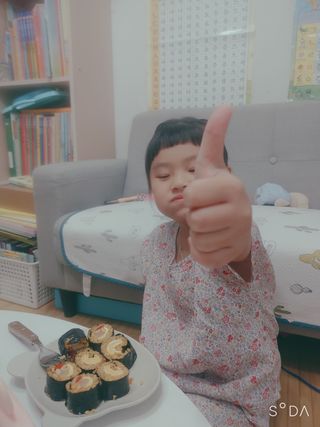 해풀잎 누구나 김밥*1ea [(혼합야채 35g *1ea,  김밥김 (5g, 5ea),  양념간장 (6g, 5ea), 참기름(5g, 2ea)] — 3.5점을 준 리뷰어가 2022년 7월 올린 사용 사진