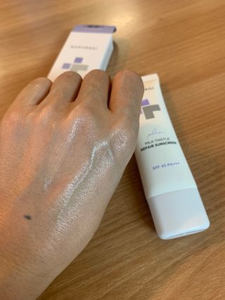 바노바기 코스메틱 바노바기 밀크씨슬 리페어 시카 선스크린 플러스 50ml — 5점을 준 리뷰어가 2023년 2월 올린 사용 사진