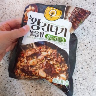 한성기업 무볼레 왕건더기 볶음밥 갈릭스테이크 — 5점을 준 리뷰어가 2021년 10월 올린 사용 사진