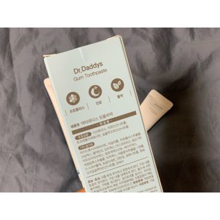 닥터데디스  잇몸치약 100g  [건강한 잇몸 관리를 위한 치약] + 여행용미니치약 15g — 4점을 준 리뷰어가 2022년 8월 올린 사용 사진