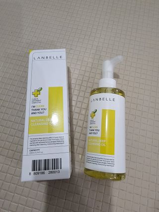 랑벨 내츄럴 딥 클렌징 오일 200ml (저자극 약산성 천연 클렌징) — 5점을 준 리뷰어가 2022년 5월 올린 사용 사진