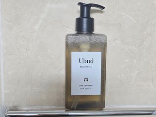 테이크어샤워 구매평)우붓 바디워시 Ubud BODY WASH 250ML — 5점을 준 리뷰어가 2025년 9월 올린 사용 사진
