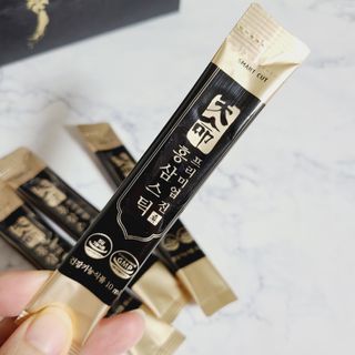 헬스업_천명진프리미엄홍삼스틱_10ml x 30포 — 5점을 준 리뷰어가 2021년 1월 올린 사용 사진