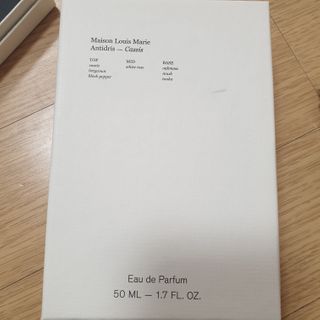 메종 루이 마리 안티드리스 카시스 오드퍼퓸 50ml — 5점을 준 리뷰어가 2020년 12월 올린 사용 사진