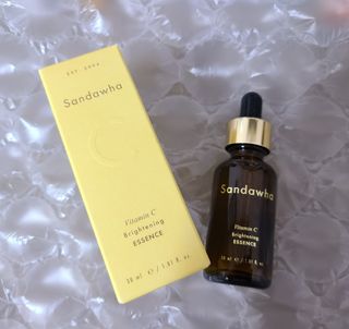 스킨큐어 산다화 비타민c 화이트닝 에센스 30ml — 4점을 준 리뷰어가 2021년 8월 올린 사용 사진