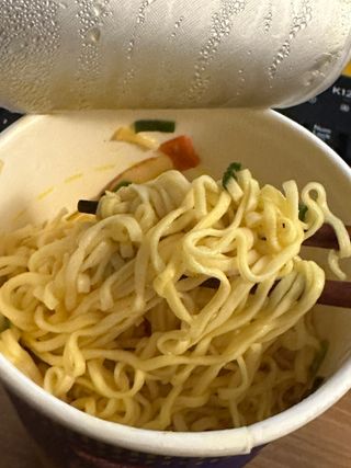 NISSIN 닛신 컵누들  4종 - 씨푸드오리지날, 씨푸드 스파이시, 씨푸드 커리, 씨푸드 XO소스 — 5점을 준 리뷰어가 2022년 12월 올린 사용 사진