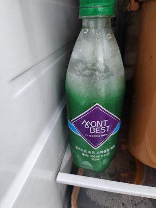 몽베스트 Montbest with Sparkling water Plain 20병 — 5점을 준 리뷰어가 2022년 12월 올린 사용 사진