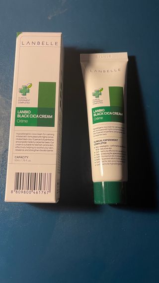 랑벨 랑바이오 블랙 시카 크림 50ml(블랙비 프로폴리스, 시카 4종, 판테놀 10 함유) — 5점을 준 리뷰어가 2022년 6월 올린 사용 사진