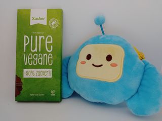 당류2g 자일리톨로 단맛을낸 슈카 퓨어비건 무설탕초콜릿 Xucker vegan 2개입 — 5점을 준 리뷰어가 2021년 4월 올린 사용 사진