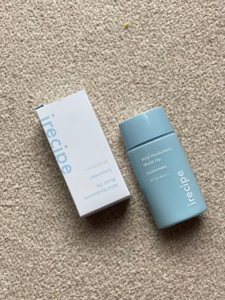 아이레시피 마일드 히알루로닉 모이스트 업 선스크린 SPF50+ PA++++ — 5점을 준 리뷰어가 2023년 6월 올린 사용 사진