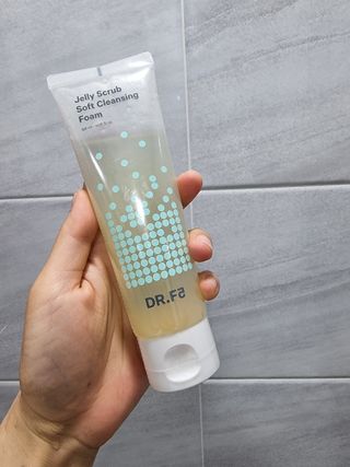 닥터에프파이브 젤리스크럽 소프트 클렌징폼 120ml — 5점을 준 리뷰어가 2022년 5월 올린 사용 사진