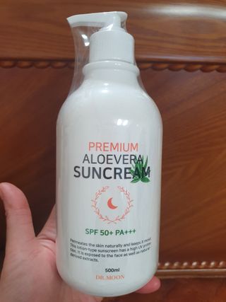 [닥터문] 프리미엄 알로에베라 선크림 500ml — 5점을 준 리뷰어가 2022년 6월 올린 사용 사진