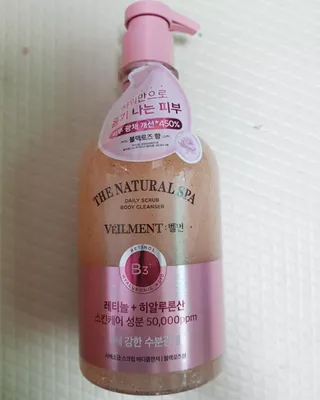 벨먼 내추럴스파 수분광채 스크럽 바디워시 600ml 5종 — 5점을 준 리뷰어가 2022년 5월 올린 사용 사진