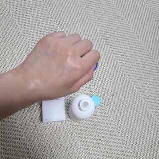 리더스코스메틱 리더스 카밍 바이오틱스 에센스 워터 — 5점을 준 리뷰어가 2021년 8월 올린 사용 사진