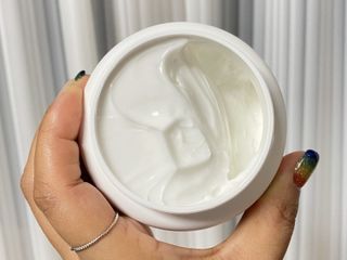 버텍스넘버원 버텍스 넘버원 햄프씨드오일 핸드밤, 바디크림 — 5점을 준 리뷰어가 2022년 3월 올린 사용 사진
