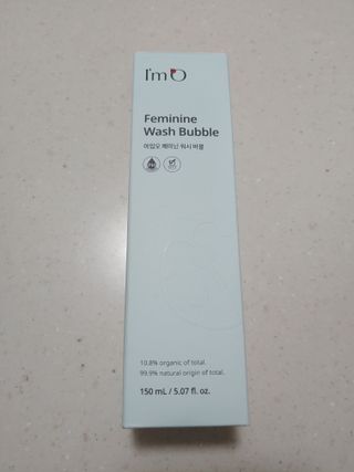 아임오 페미닌워시 150ML + 페미닌티슈6입 + 아임오스티커 + 쿠폰북 — 5점을 준 리뷰어가 2021년 10월 올린 사용 사진