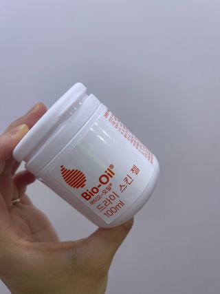 바이오오일 [바이오-오일] 드라이 스킨 젤 100ml — 3.5점을 준 리뷰어가 2021년 6월 올린 사용 사진