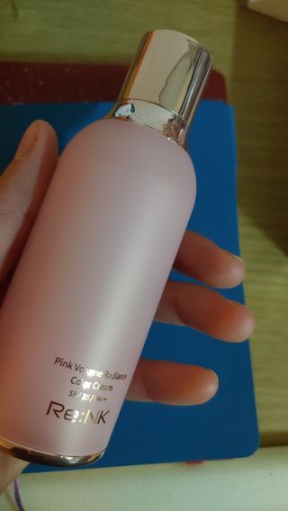 리엔케이 핑크 볼륨 래디언스 컬러크림 에디션 — 5점을 준 리뷰어가 2022년 12월 올린 사용 사진