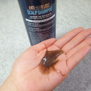 다슈코리아 다슈 데일리 단백질 한방 두피 골드 샴푸 500ml — 5점을 준 리뷰어가 2021년 1월 올린 사용 사진