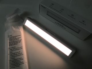 아카라 어두울 때만 켜지는 스마트 무선 센서등 — 5점을 준 리뷰어가 2021년 11월 올린 사용 사진