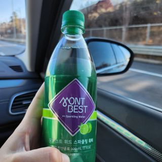 몽베스트 Montbest with Sparkling water Lime20병 — 5점을 준 리뷰어가 2022년 11월 올린 사용 사진