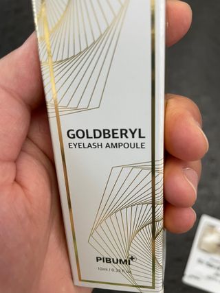피부미 골드베릴 아이래쉬 앰플 10ml — 4점을 준 리뷰어가 2021년 9월 올린 사용 사진