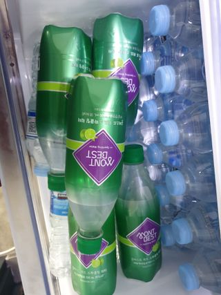 몽베스트 Montbest with Sparkling water Lime20병 — 5점을 준 리뷰어가 2022년 6월 올린 사용 사진