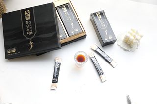 헬스업_천명진프리미엄홍삼스틱_10ml x 30포 — 5점을 준 리뷰어가 2021년 1월 올린 사용 사진