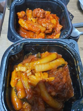 한성기업 무볼레 닭떡볶이+해물떡볶이 2종 세트 — 5점을 준 리뷰어가 2021년 8월 올린 사용 사진