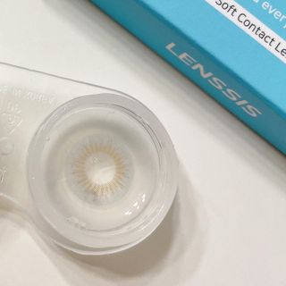 렌시스 LENSSIS [ 렌시스 ] 발색 짱짱 , 유니크한 색감 ＃코지시리즈  1개월용 ｜ 2컬러 중 택1 ｜ — 5점을 준 리뷰어가 2021년 6월 올린 사용 사진