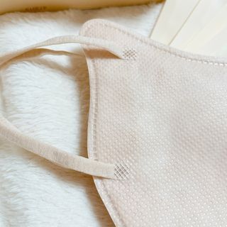 애니가드 셋업마스크 4컬러 각 10매입 [크리미베이지, 캐시미어로즈, 초콜렛브라운, 미드나잇네이비] — 5점을 준 리뷰어가 2022년 2월 올린 사용 사진