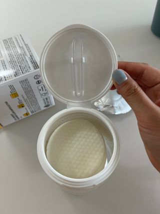 랑벨 비타 에너지 잡티 앰플 패드 65매 (투명하고 밝은 얼굴 광채패드) — 5점을 준 리뷰어가 2022년 5월 올린 사용 사진