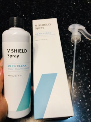 브이쉴드 살균 스프레이 300ml — 4.5점을 준 리뷰어가 2021년 7월 올린 사용 사진