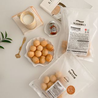 Dog&Ball 독앤볼 [Dog&Ball] 미니찹쌀볼도그 찹쌀치즈볼 — 5점을 준 리뷰어가 2021년 12월 올린 사용 사진