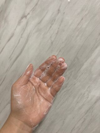 지지지 클린 퍼펙트 클렌징폼 120g — 5점을 준 리뷰어가 2022년 3월 올린 사용 사진