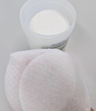 웰더마 프리미엄 콜라겐 하이드로 토너 패드 60매/1개 — 5점을 준 리뷰어가 2025년 7월 올린 사용 사진