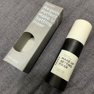 [후르디아] 묻어남NO 비건 메이크업 픽서 — 4.5점을 준 리뷰어가 2021년 10월 올린 사용 사진