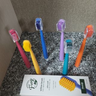 프로그 윌로우 칫솔 6245 울트라소프트 — 5점을 준 리뷰어가 2022년 5월 올린 사용 사진