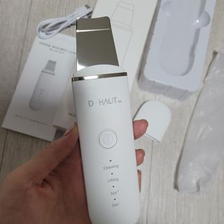 디하우트 랩 4 in 1 갈바닉 아쿠아 워터 필링기 스킨스크러버 — 5점을 준 리뷰어가 2021년 11월 올린 사용 사진