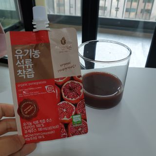 자연에온 유기농 석류 착즙 100mL 10개입 2BOX — 5점을 준 리뷰어가 2020년 12월 올린 사용 사진