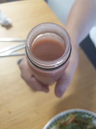 BLENDY'S 핑크 스무디+블론디 스무디 — 5점을 준 리뷰어가 2021년 9월 올린 사용 사진