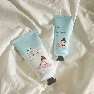 파시 FASCY 高保湿ハンドクリーム40ml+80ml セット — 5점을 준 리뷰어가 2021년 8월 올린 사용 사진